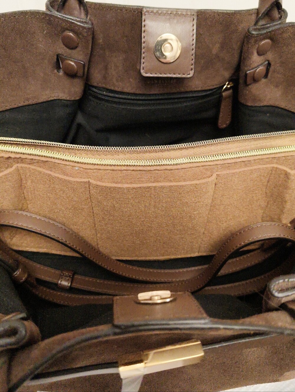 *BEST PRICE ONLINE*  Demellier Midi Mocha Suede Purse NWOT with Bonus organizer! - Picture 10 of 12